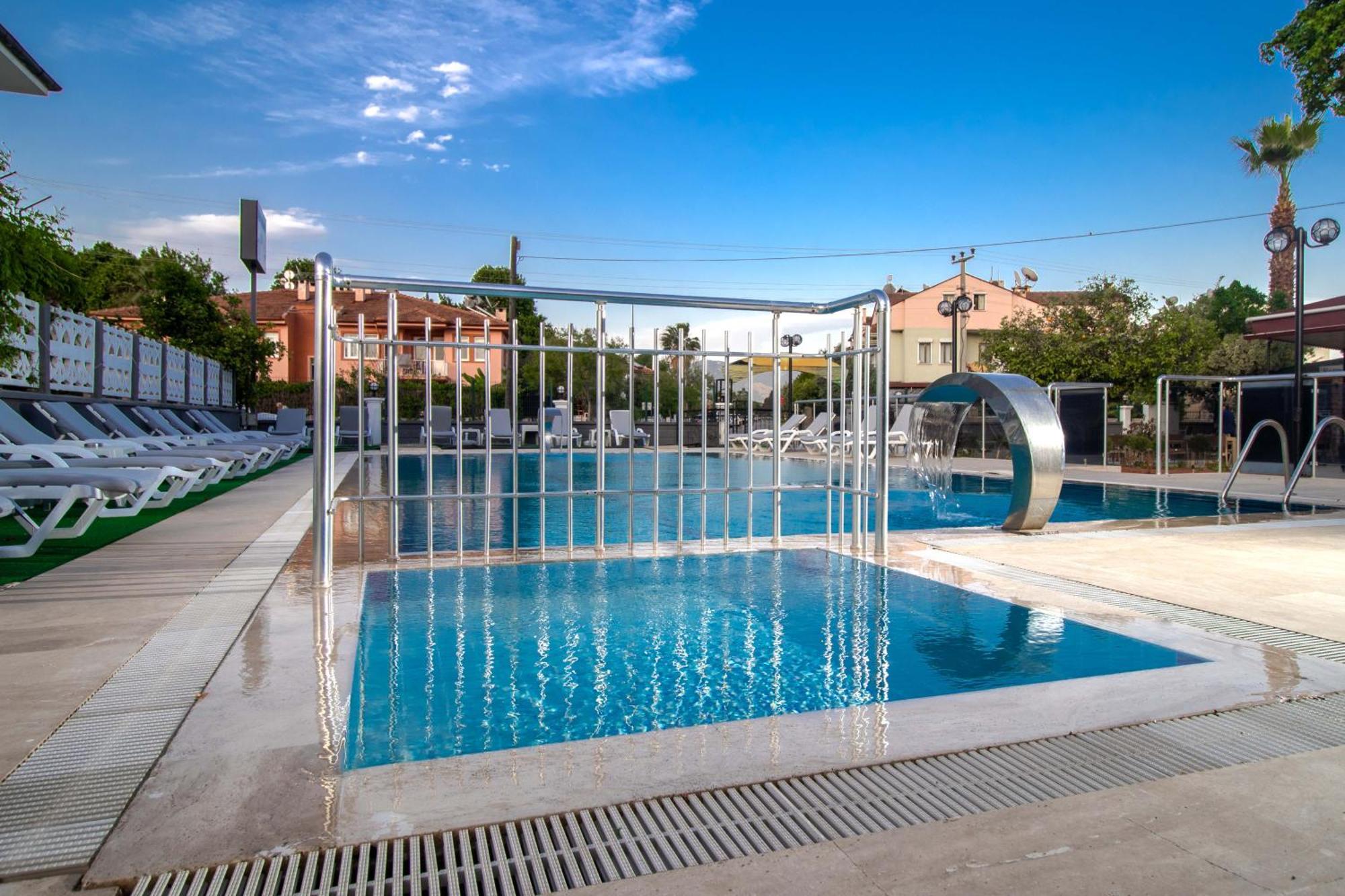 Sirin Baba Otel Fethiye Exterior foto